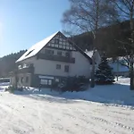 Pension-Gaestehaus Waldhof